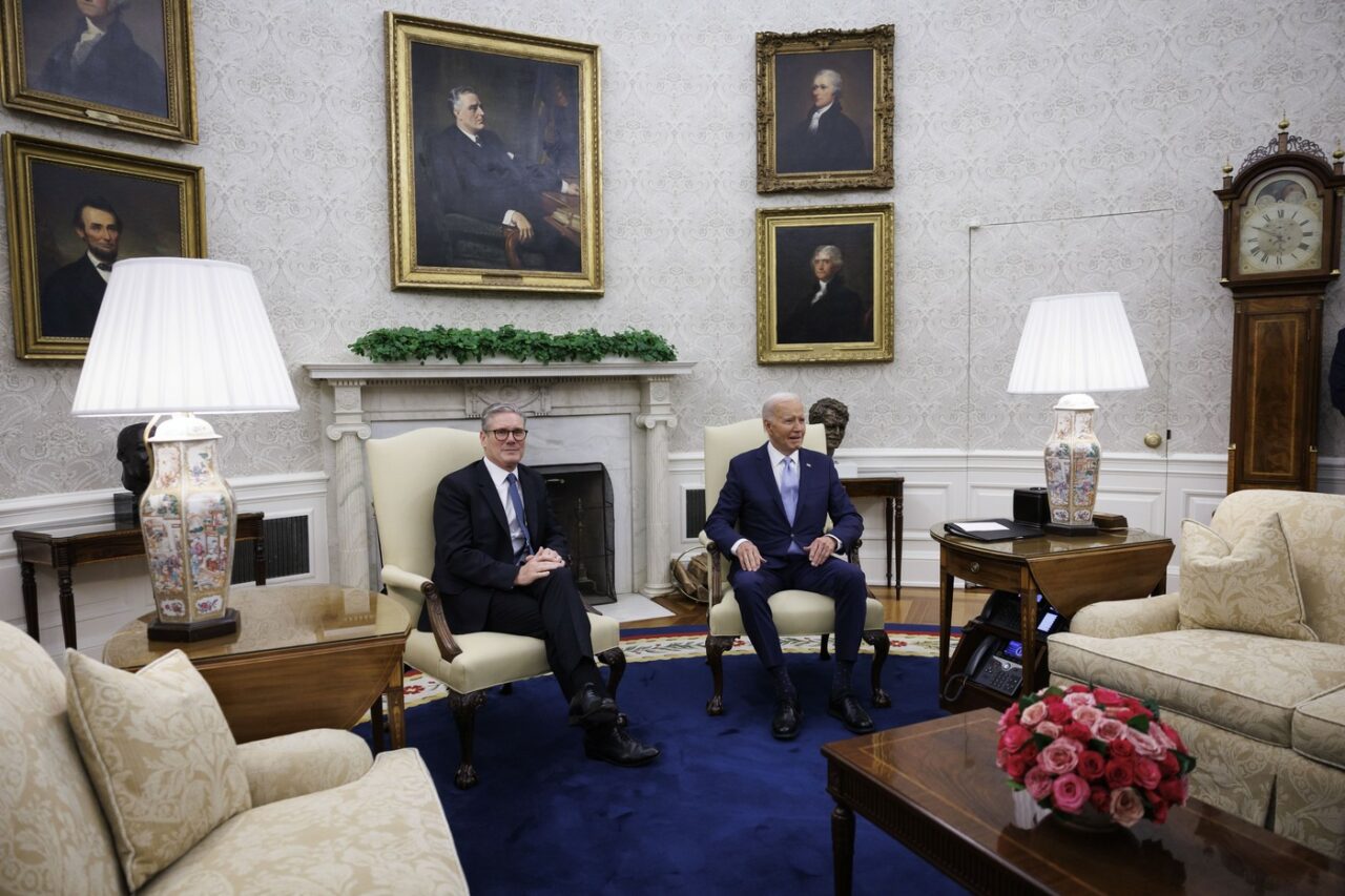 BIDEN salută aspirațiile noului premier britanic de intensificare a relațiilor cu UE și AUKUS