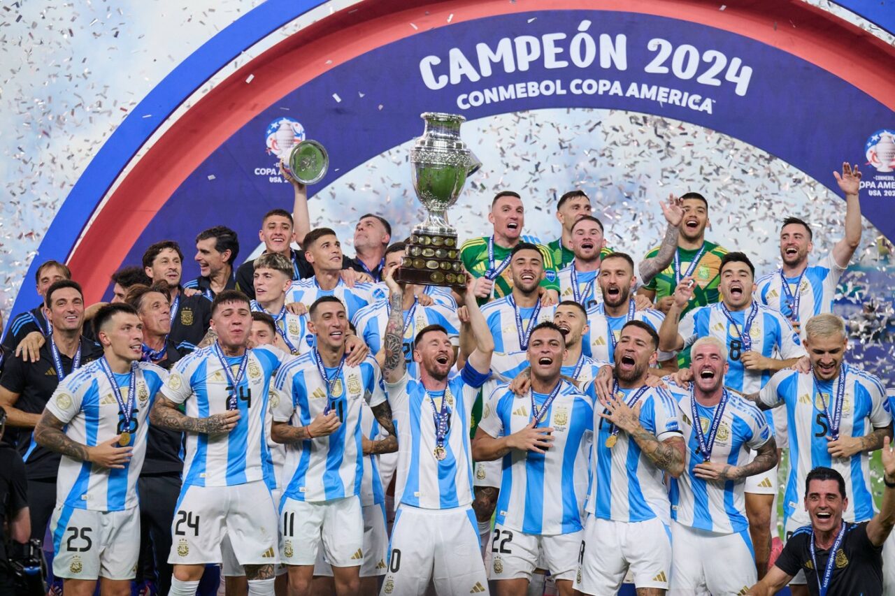 Argentina cucerește COPA AMERICA și devine deținătoarea record a competiției