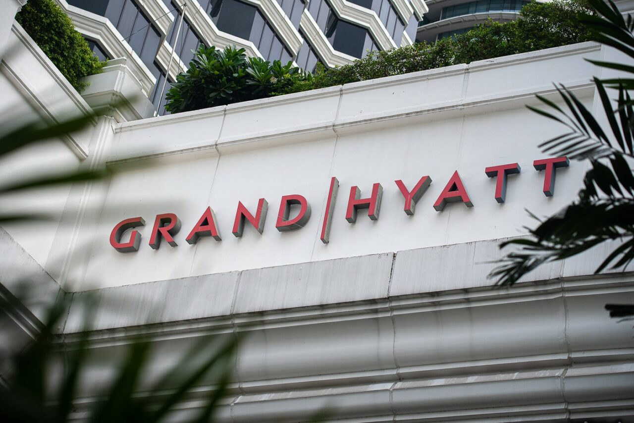Răsturnare de situație în cazul TURIȘTILOR găsiți fără viață într-un hotel de lux din Thailanda. Una dintre victime, suspectată de crimele în serie