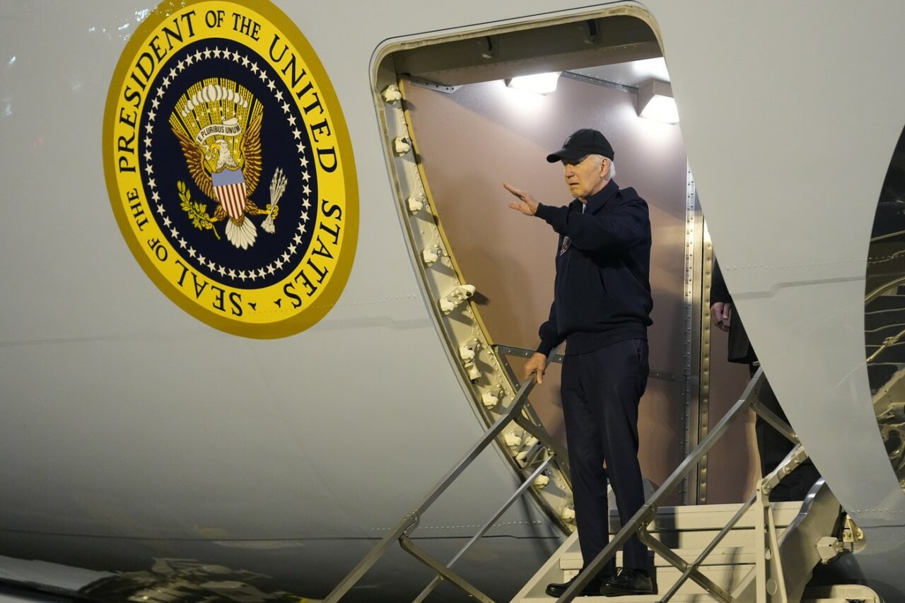 Axios.com: BIDEN ar urma să decidă în următoarele zile asupra potențialei retrageri din cursa prezidențială, deși nu poate fi forțat