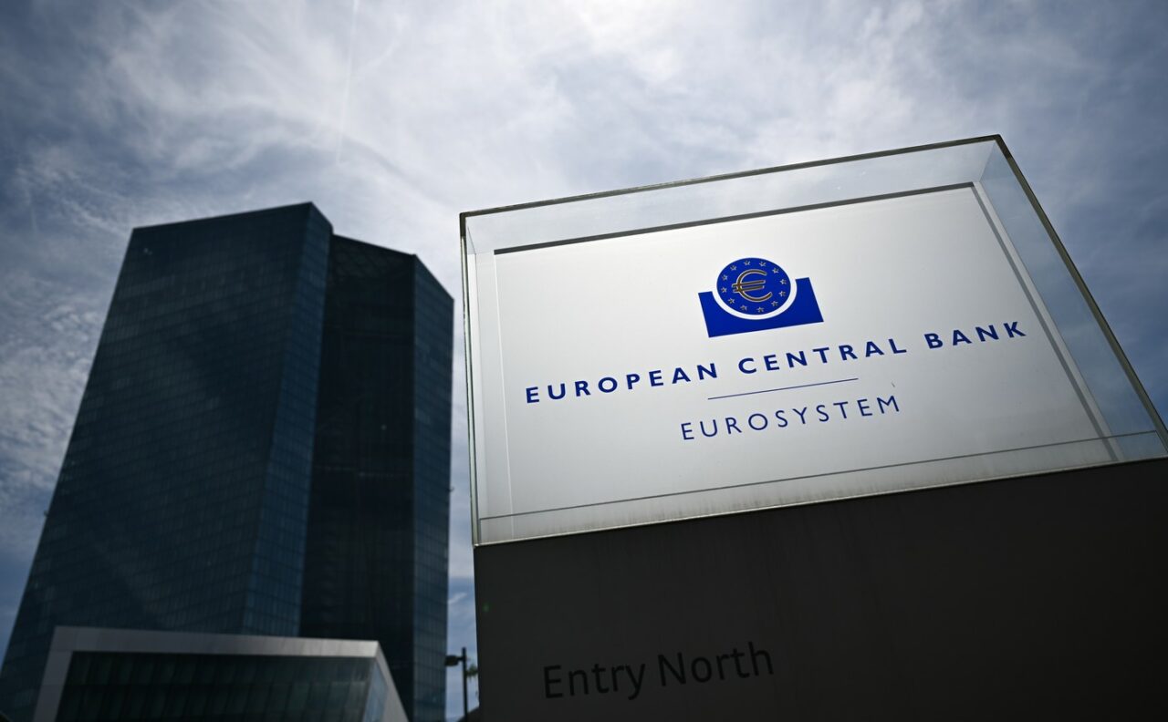 Experți BCE: Sistemul financiar european este „INCOMPLET”, cu impact asupra stabilității /Este necesar un cadru fiscal centralizat