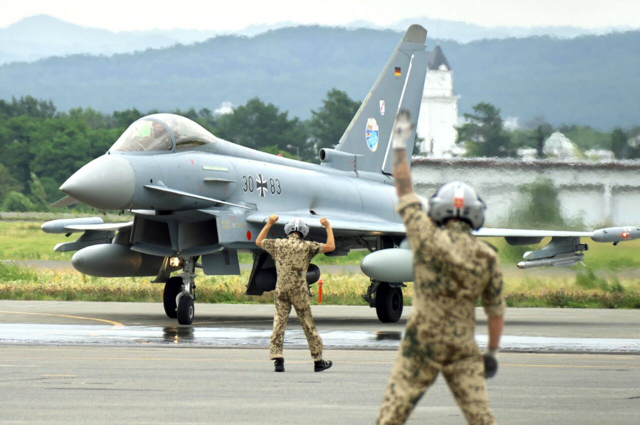 Țări membre NATO, printre care SUA și Germania, efectuează EXERCIȚII militare în zona Indo-Pacifică, pe fondul tensiunilor cu Rusia și China