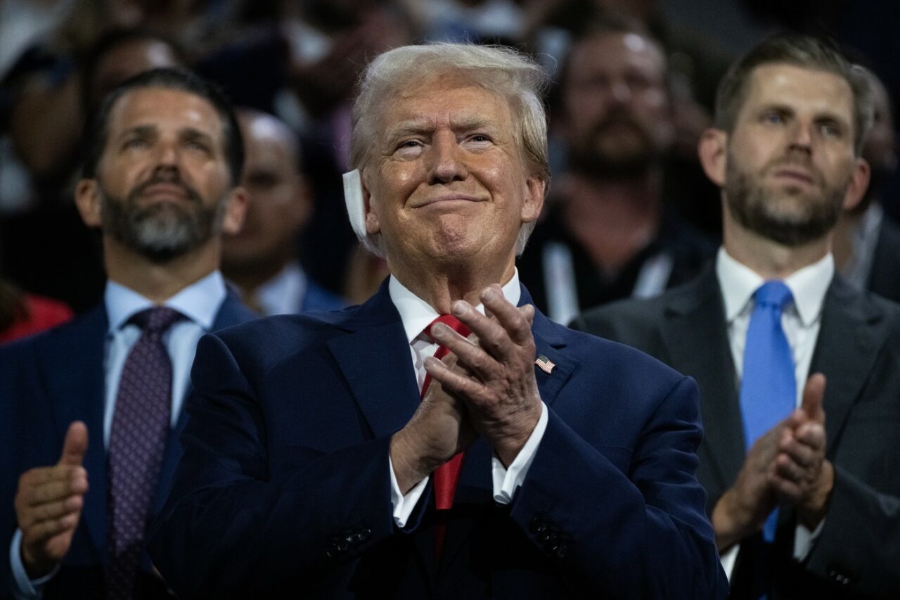 Condiția lui Donald Trump pentru a doua rundă a dezbaterilor prezidențiale cu NOUL candidat al Partidului Democrat
