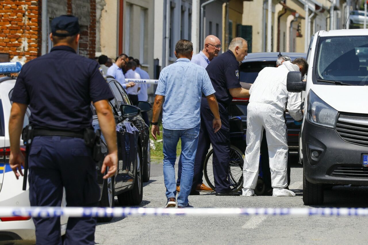 ATAC sângeros în Croația: un bărbat înarmat a făcut MĂCEL într-un azil de bătrâni