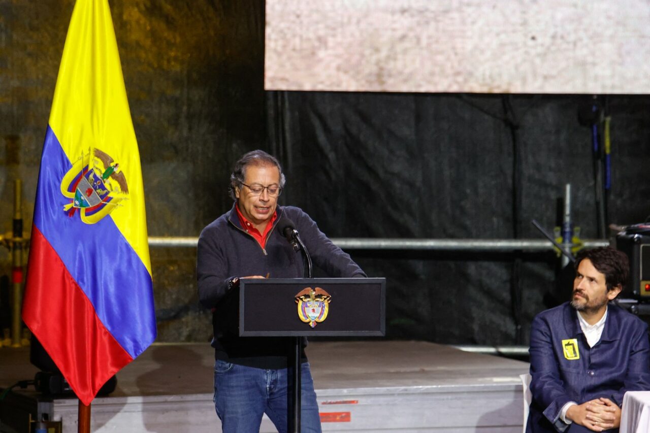 Columbia INTERZICE coridele. Președintele PETRO a semnat decretul de prohibiție