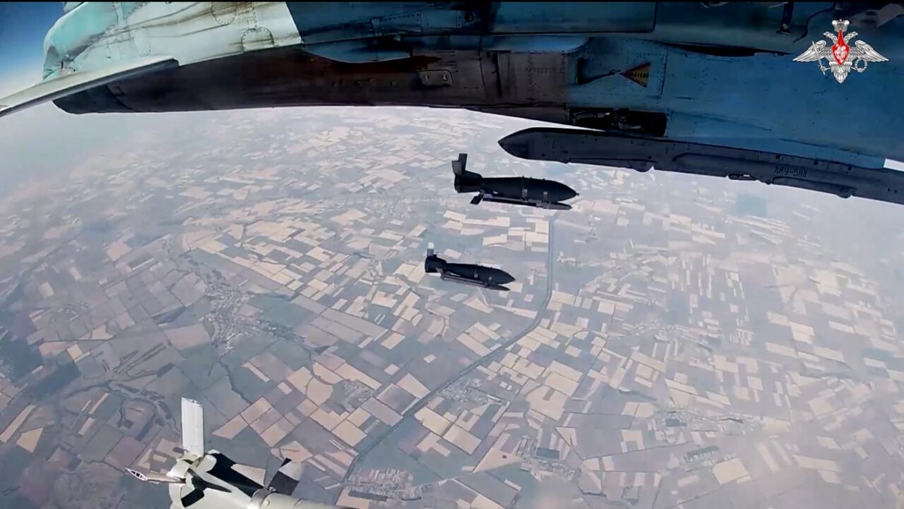 Incident deasupra MĂRII NEGRE / Rusia a mobilizat un avion pentru interceptarea unor aeronave militare britanice