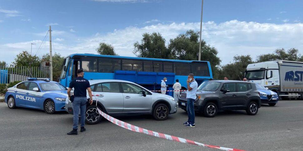 Român găsit mort în portbagajul unui autobuz, lângă o gară, în Italia. Detaliul ȘOCANT care dă peste cap ancheta autorităților