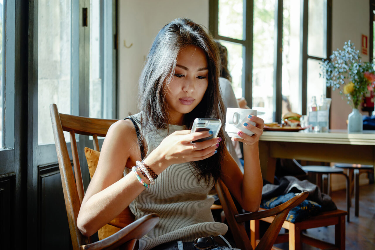 Microsoft China le interzice angajaților să mai folosească telefoane cu sisteme de operare ANDROID.  Care sunt motivele