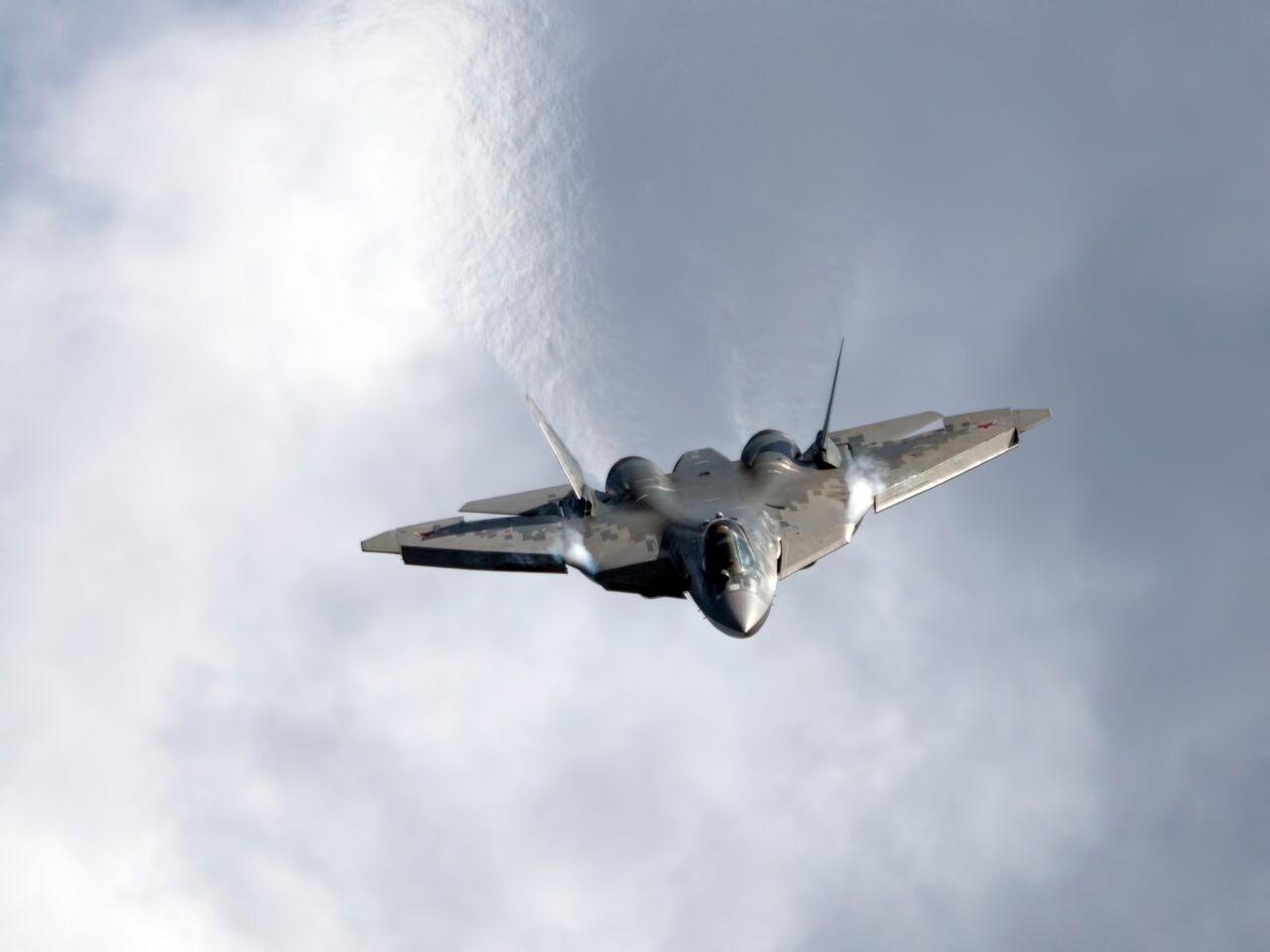 Rușii au scos la înaintare cel mai avansat AVION RUSESC de luptă și de camuflaj. Pentru prima oară, a efectuat operațiuni în Ucraina
