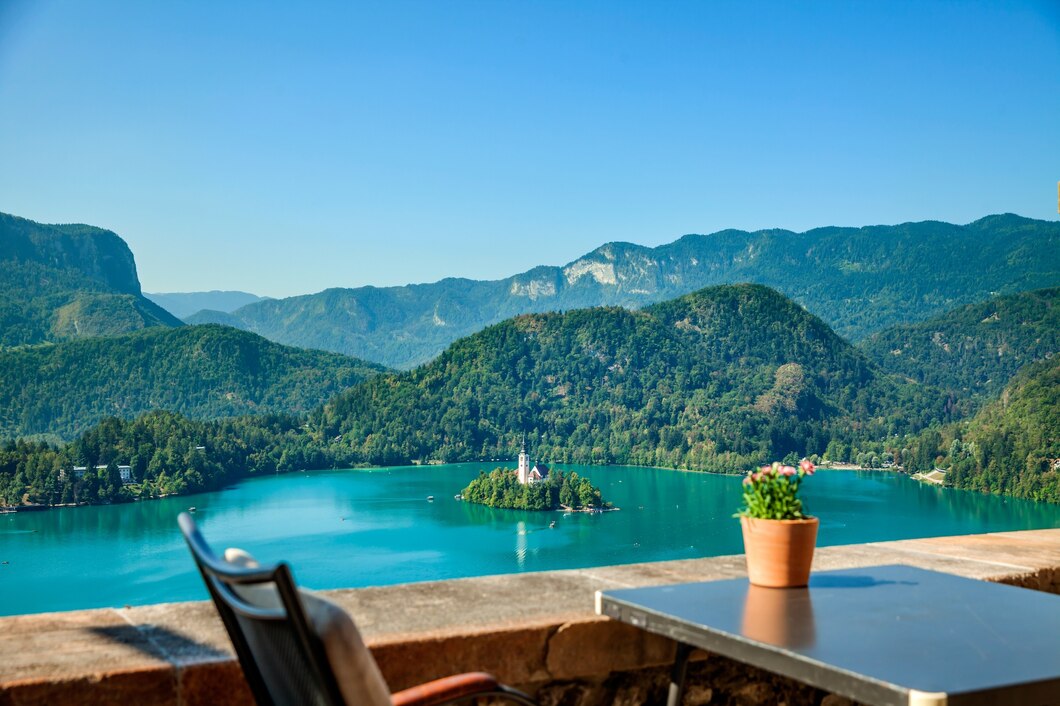 Un nou trend în turism, numit „COOLCATION”, îi cucerește pe români