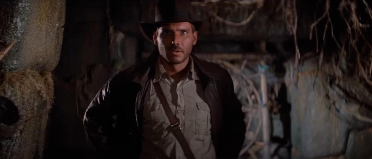 Cu cât s-a vândut la licitație PĂLĂRIA purtată de Harrison Ford în „Indiana Jones”/Costumul lui „James Bond”, de 18 ori mai ieftin!