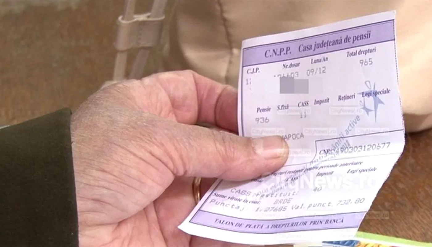 Câți ani trebuie să muncești, ca să ieși la pensie cu 3.300 lei/lună