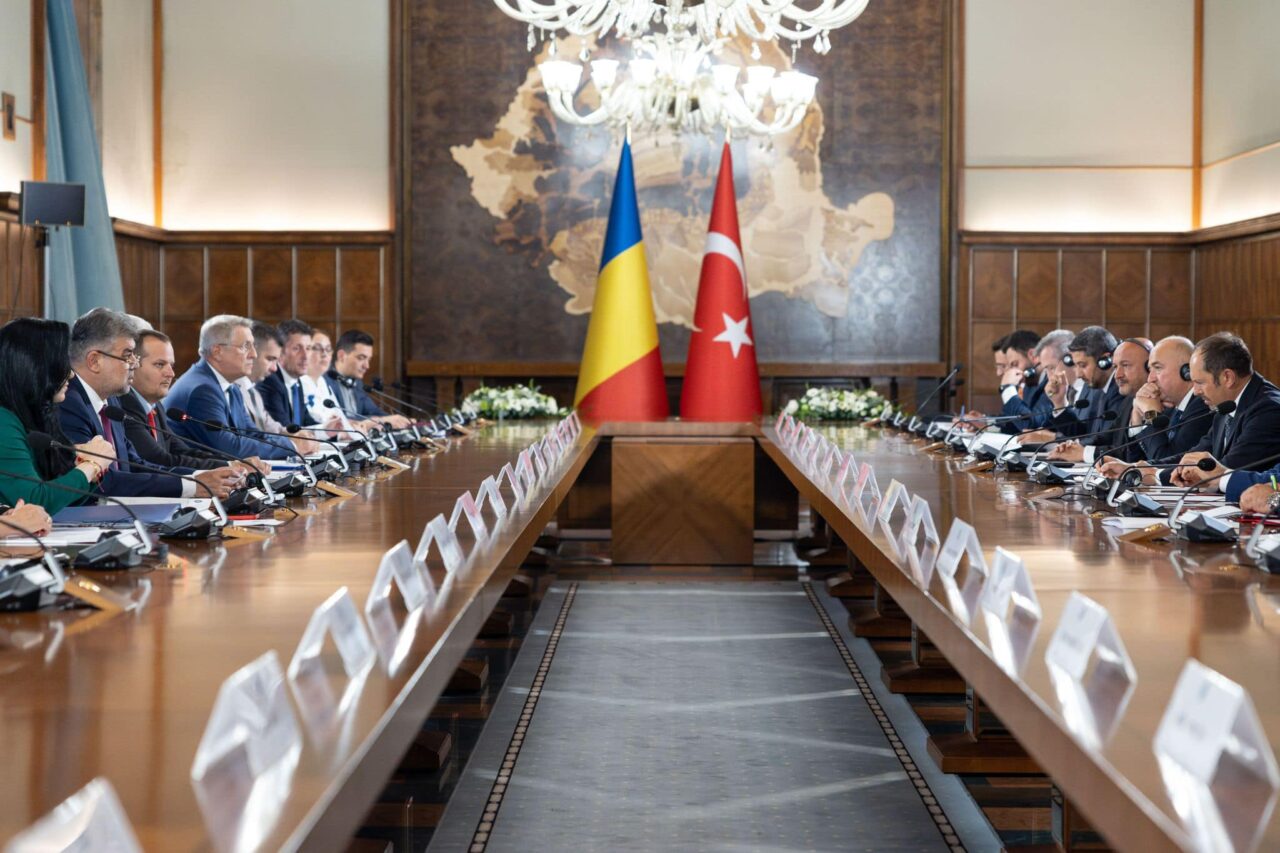 PLAFONAREA adaosului la alimentele de bază, decisă de Cabinetul Ciolacu, extinsă voluntar de marile lanțuri de magazine la sute de produse