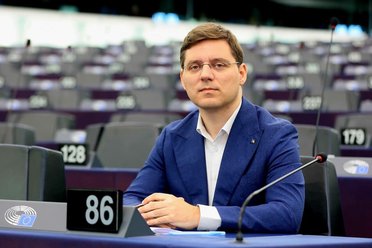 Probleme bugetare pentru UE / Victor Negrescu: Costurile reale pentru finanțarea PNRR-urilor sunt aproape duble față de cele prevăzute ințial