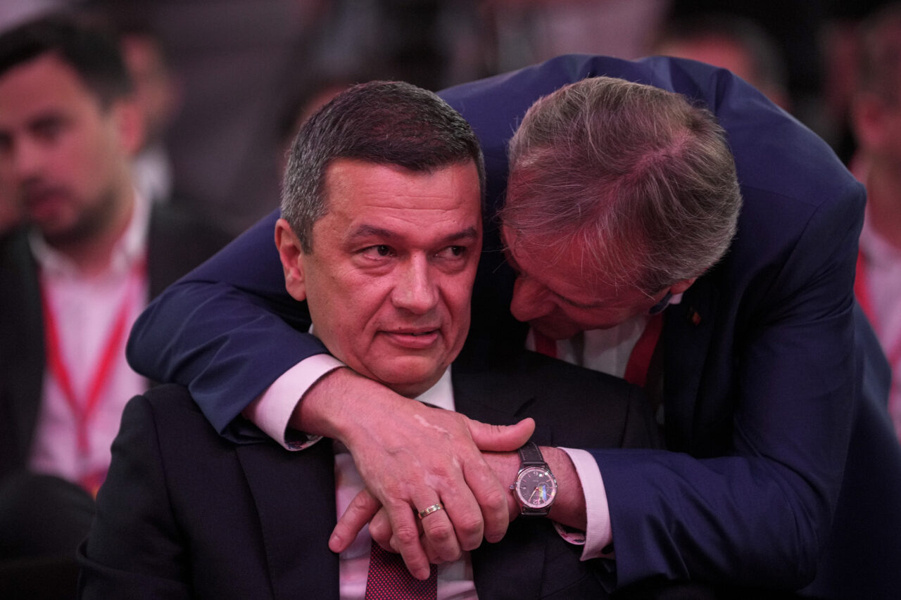 Grindeanu, ironii pe seama PNL: Să aducem cu picioarele pe pământ armatele de ostași galbeni care se visează a fi brokeri de putere