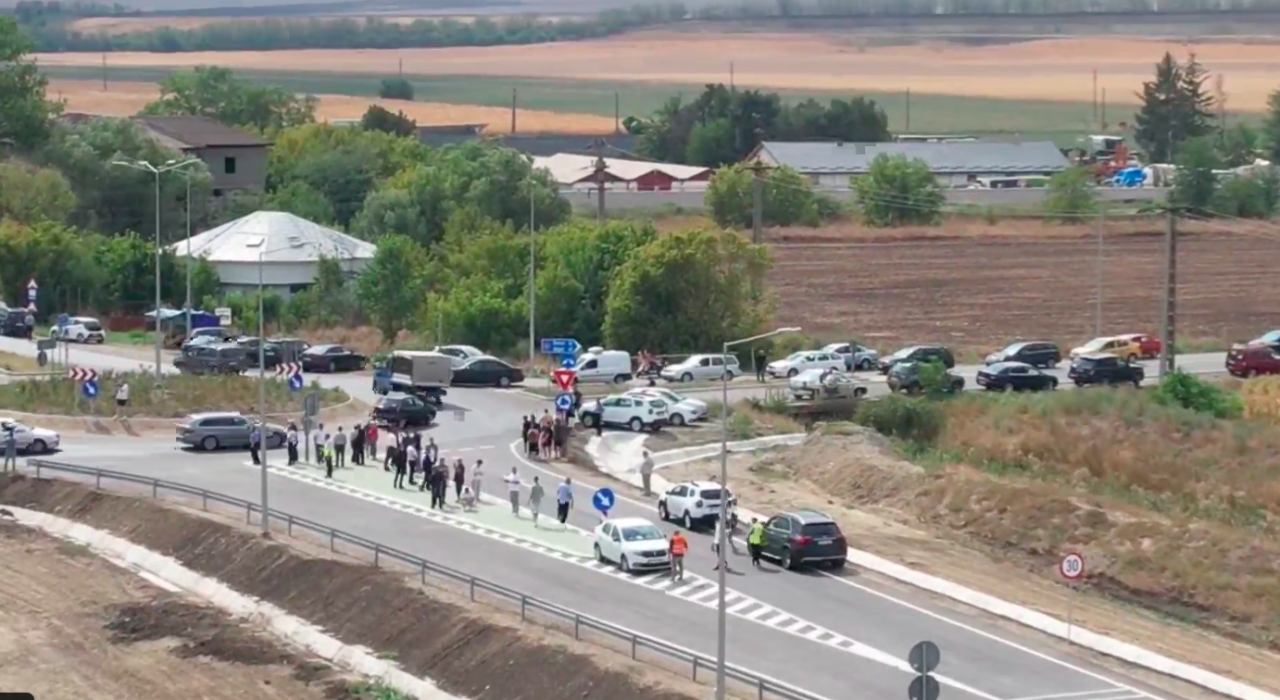 Sorin Grindeanu anunță deschiderea circulației pe Varianta Ocolitoare BÂRLAD: Traficul spre Vama Albița va fi decongestionat