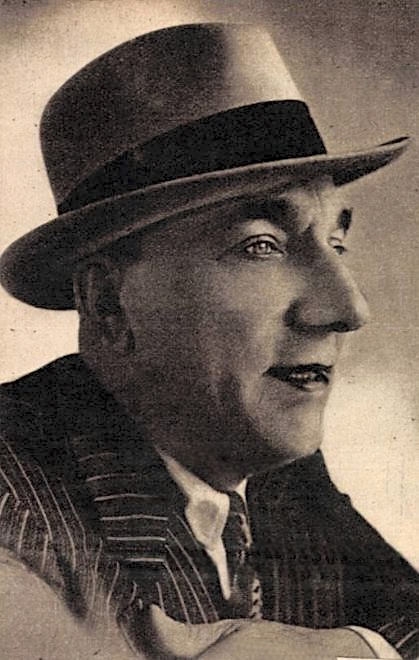 Cum s-au cunoscut Constantin TĂNASE și Charlie CHAPLIN la Paris. „American? Asta-i bună. Roumain, artist din Bucureşti! Bucharest… comprenez?”