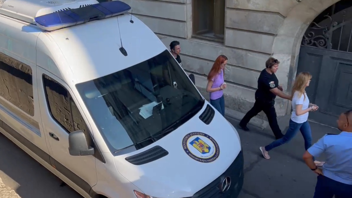 UPDATE | Cele două doctorițe acuzate de omor calificat, aduse la Curtea de Apel București, pentru contestația la ARESTUL preventiv