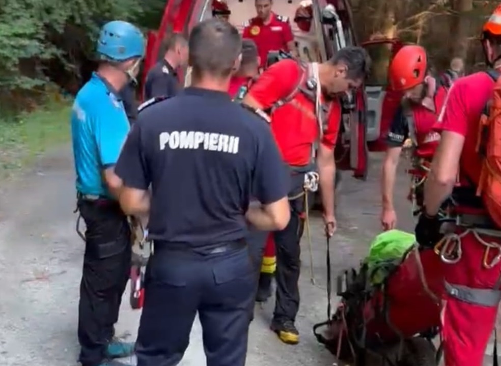 The stroll ended on the hospital. A lady who collapsed on the mountain, rescued after a six-hour intervention