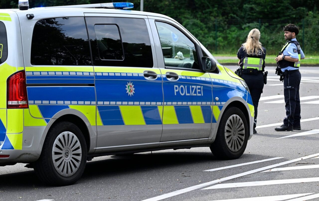 Panică în gara din HAMBURG: călătorii, evacuați de pe peron din cauza unui pasager suspect de o boală periculoasă! Bărbatul a venit din Rwanda