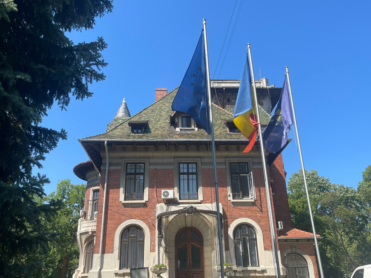 Liberalii se întâlnesc în ședință pe 26 august pentru a decide data anunțului CANDIDATURII lui Nicolae Ciucă: Cel mai probabil pe 7 septembrie