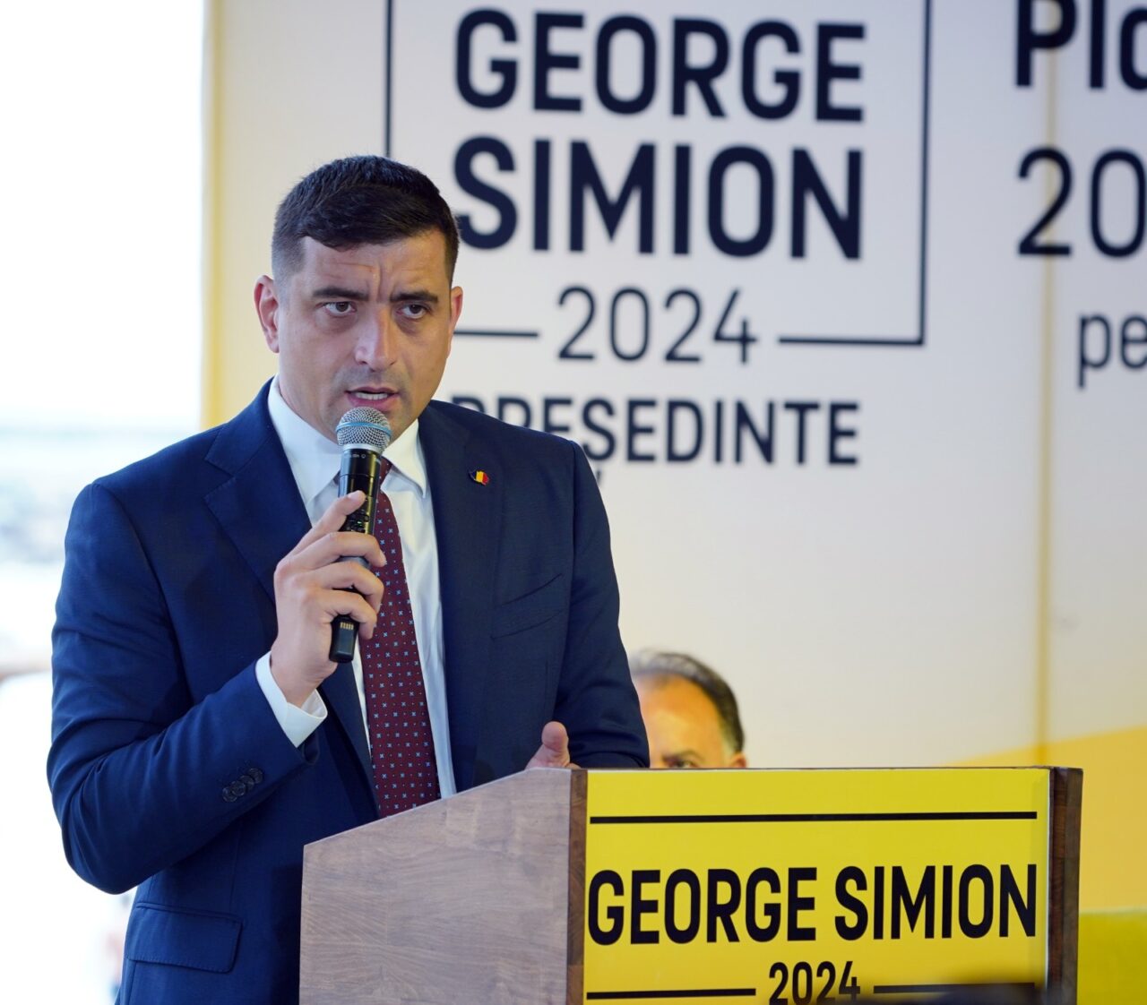George Simion prezintă programul AUR pentru turism: Construcţia de insule artificiale în Marea Neagră, „ca în Dubai”
