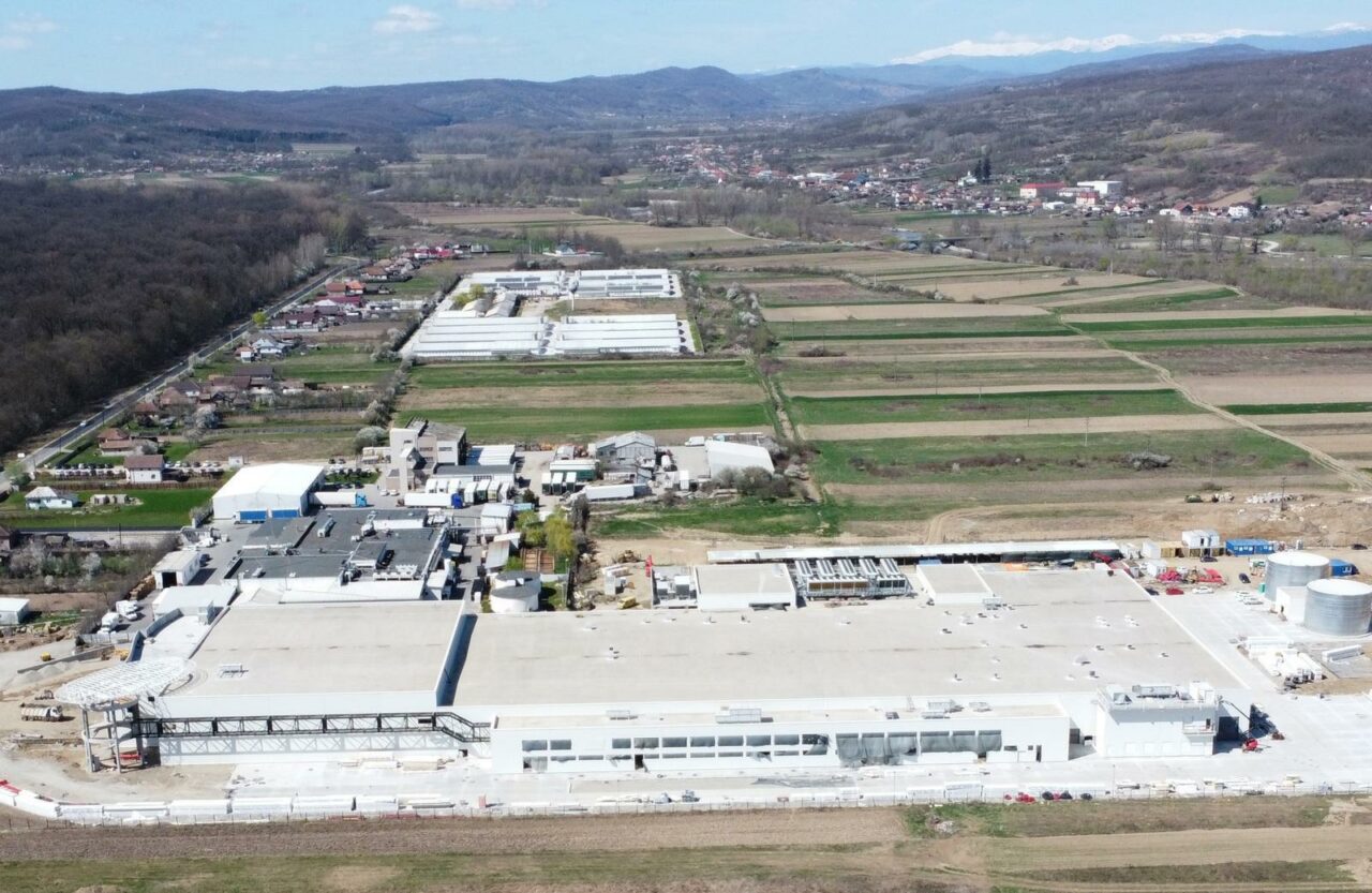 Carmistin ANGAJEAZĂ 600 de oameni pentru inaugurarea celei mai mari și moderne facilități de producție carne de pasăre din Europa de Est