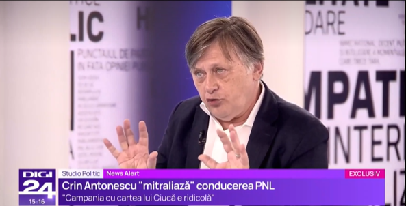 Crin ANTONESCU se dezlănțuie împotriva conducerii PNL: Numai niște semidocți puteau să gândească o campanie pe performanțele literare ale dlui Ciucă