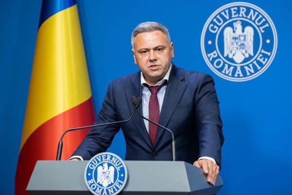 Ministrul Florin BARBU, atac la LIBERALI: Grija față de fermieri nu se exprimă pe FACEBOOK, iar soluțiile nu se găsesc pe rețelele de socializare