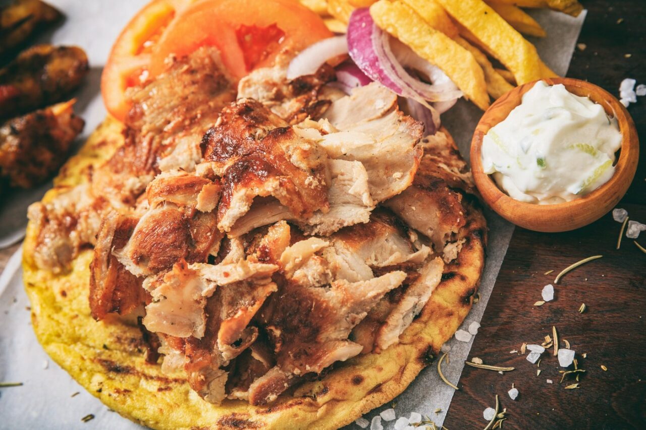 Cum să faci gyros ca în Grecia? SECRETELE care te vor ajuta să nu dai greș niciodată!