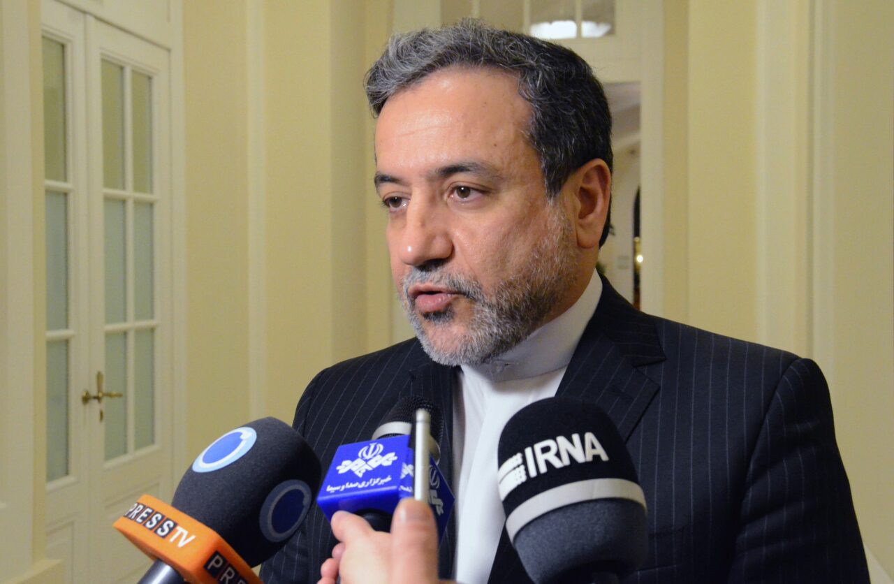 Noul ministru de externe al Iranului, Abbas Araghchi, face apel la dialog cu Uniunea Europeană, după convorbiri cu Josep Borrell