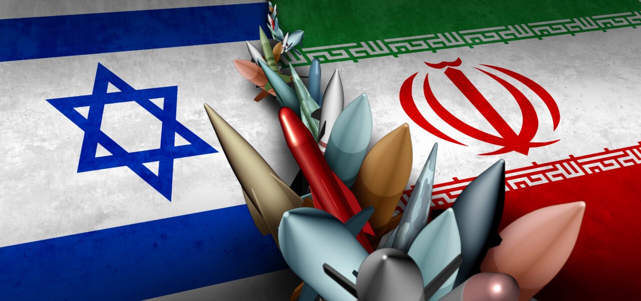 Franța își îndeamnă cetățenii să părăsească Iranul „cât mai repede posibil”. Occidentalii se tem că ISRAELUL ar putea riposta dur