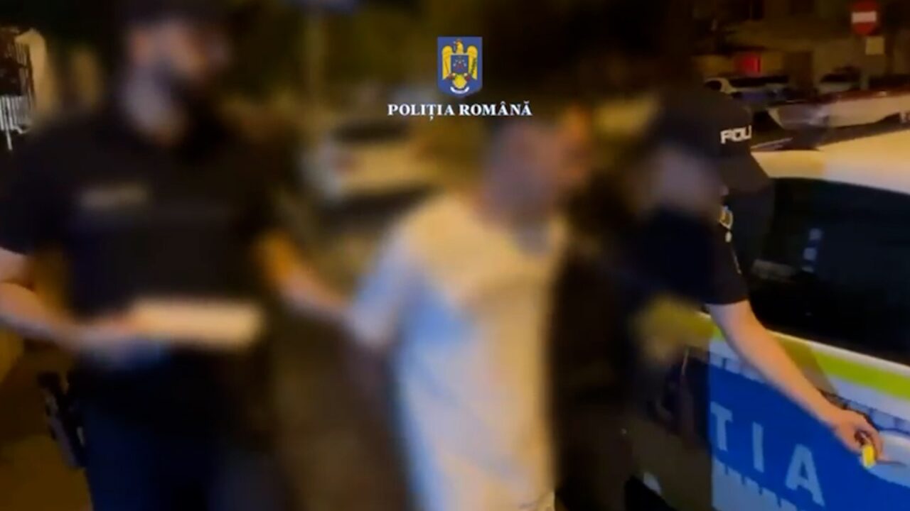 Tată și fiu au VANDALIZAT un supermarket din București. Cei doi nu au fost mulțumiți de serviciile vânzătorilor la ora 03.30