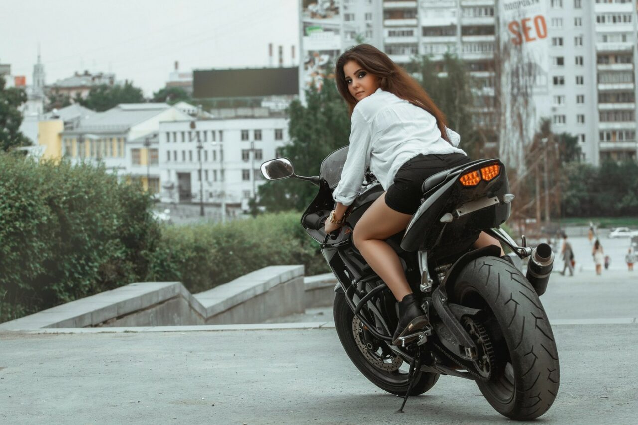 Peste 250 de MOTOCICLISTE din întreaga lume la prima paradă moto din România: „Suntem mame, soții. Este „enervant” de sexy”