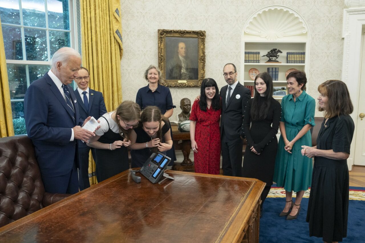 Biden consideră „succes al diplomației” SCHIMBUL de deținuți cu Rusia /”Calvarul lor s-a încheiat și sunt liberi”