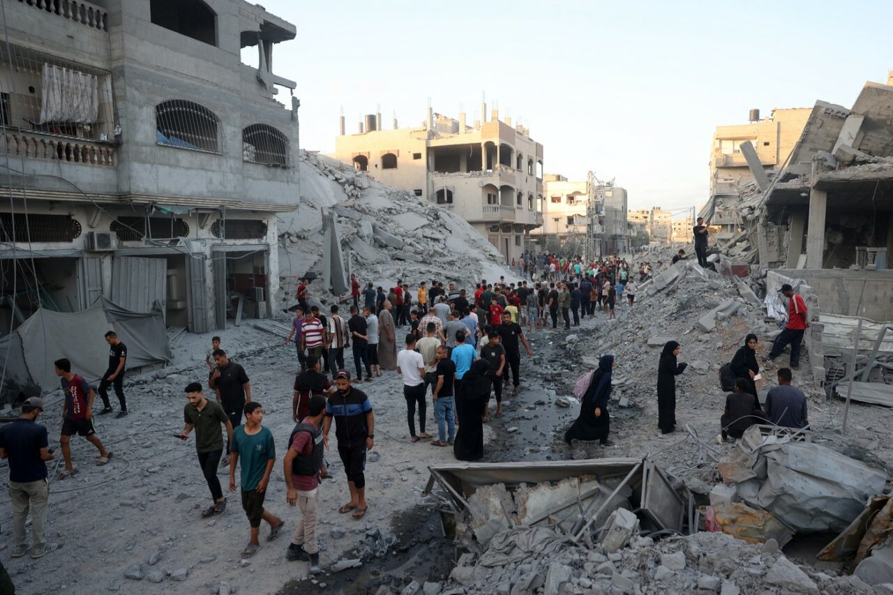 Negocierile pentru ARMISTIȚIU în Gaza, blocate de insistența menținerii trupelor israeliene și de garanțiile cerute de liderul Hamas