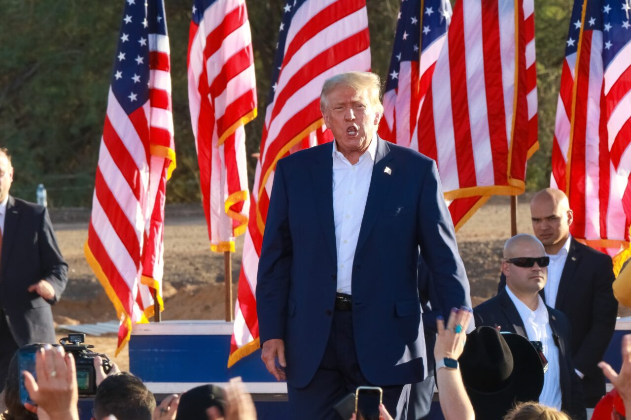 The Washington Post: TRUMP a lăudat un segment de zid de la frontiera cu Mexicul, dar bariera din acea zonă a fost construită de Obama