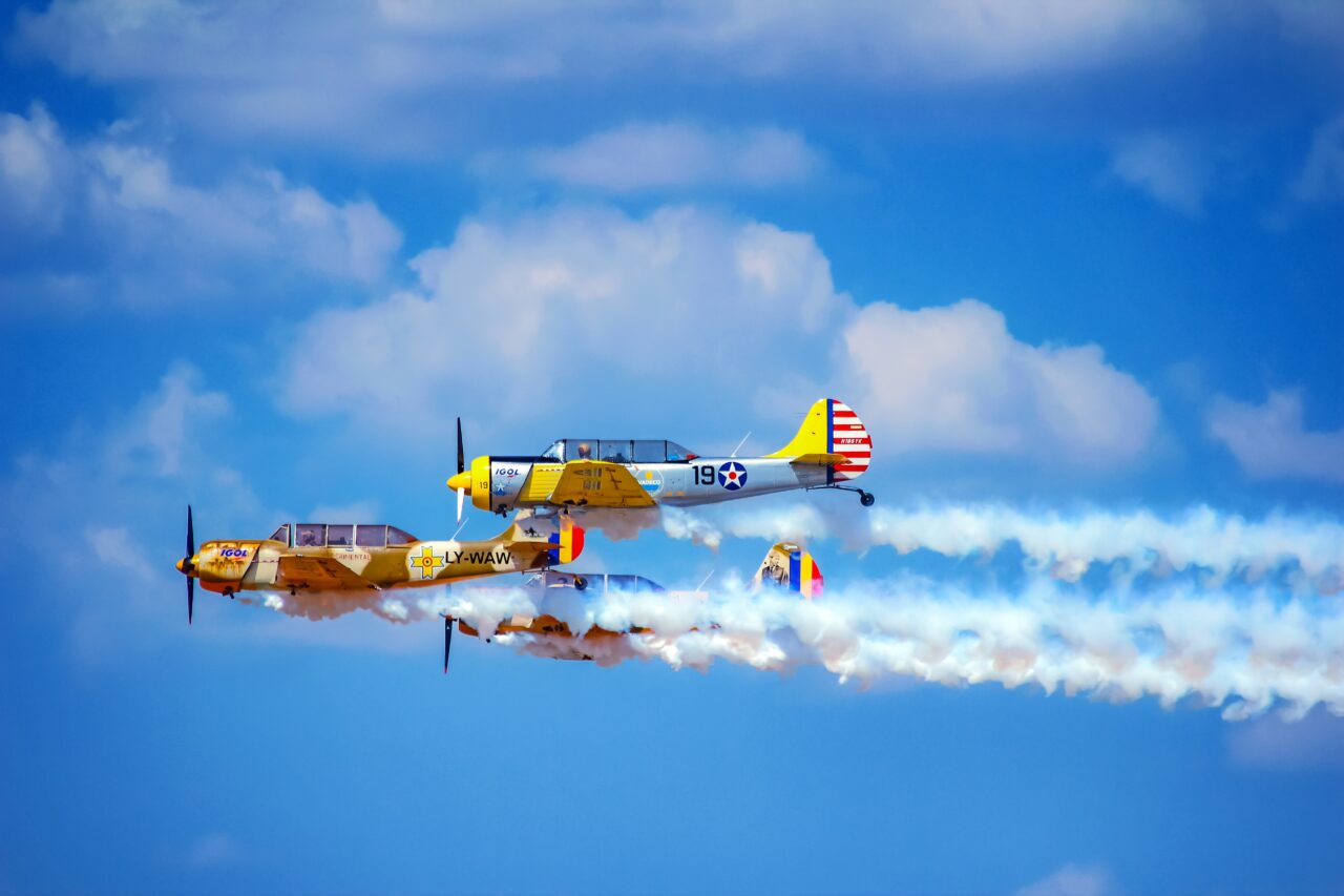 Când se va desfășura „BIAS 2024”, cel mai mare spectacol de acrobații aviatice? Iată programul