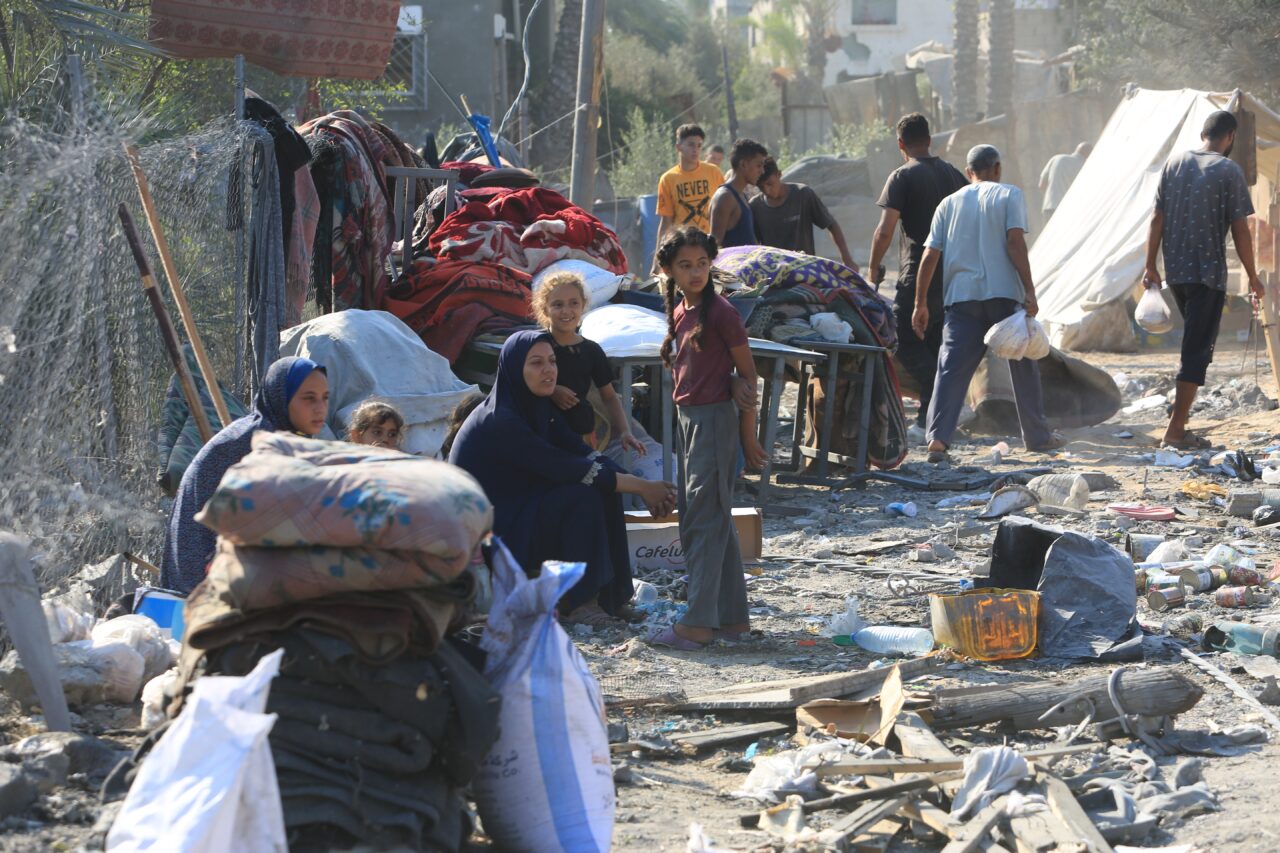 90% din locuitorii din Gaza au fost STRĂMUTAȚI ca rezultat al ordinelor de evacuare israeliene
