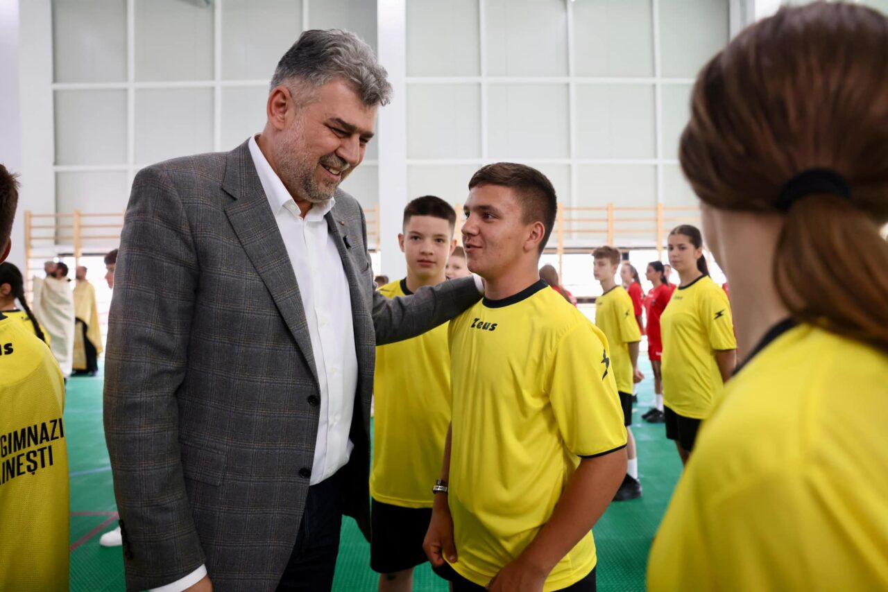 Investiții pentru viitor / Marcel CIOLACU laudă dezvoltarea infrastructurii sportive în mediul rural