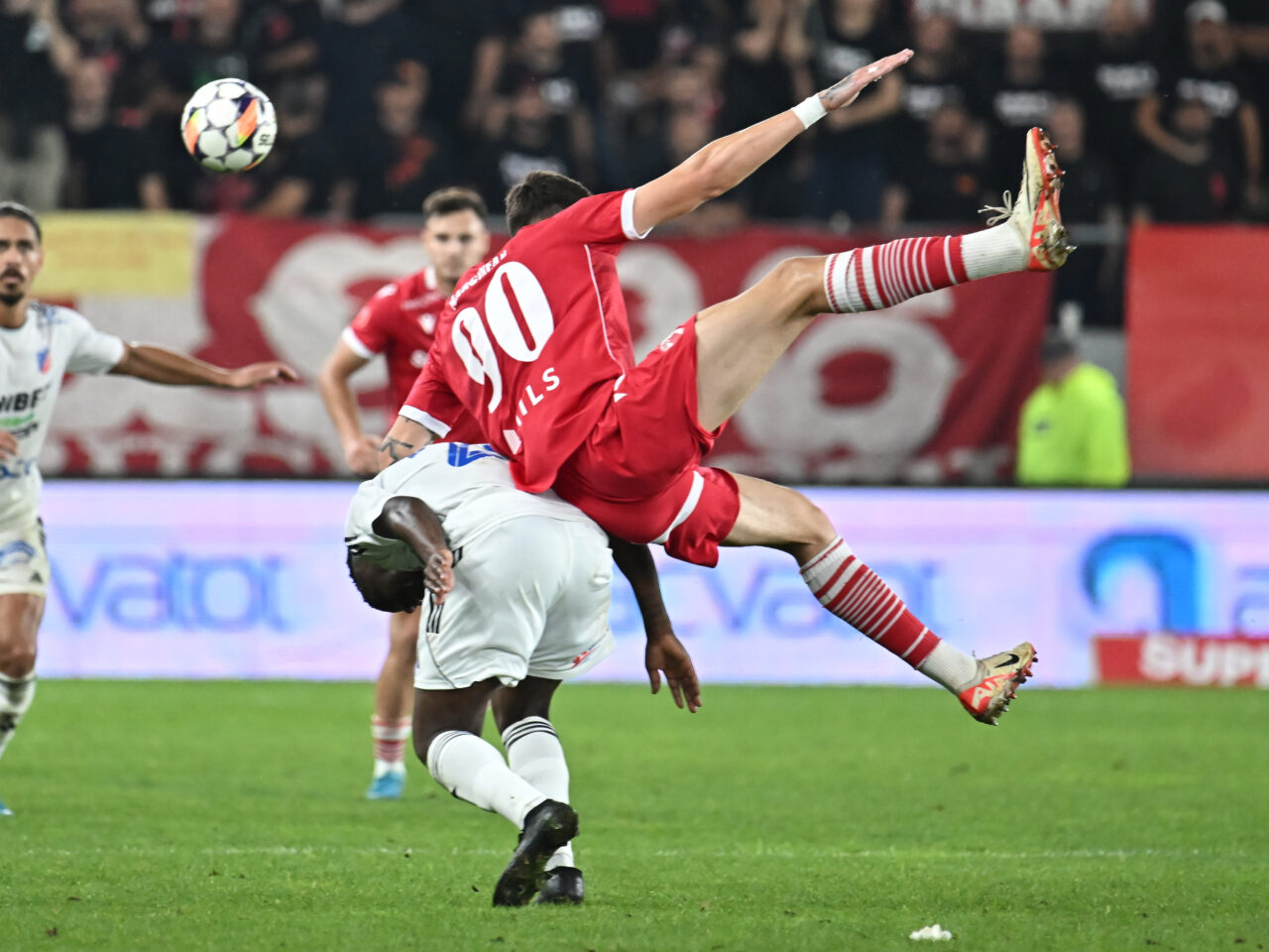 Superliga Universitatea Cluj Dinamo etapele finale meciuri Cupa României | sursa foto: Gandul Superliga Universitatea Cluj Dinamo etapele finale meciuri Cupa României | sursa foto: Gandul