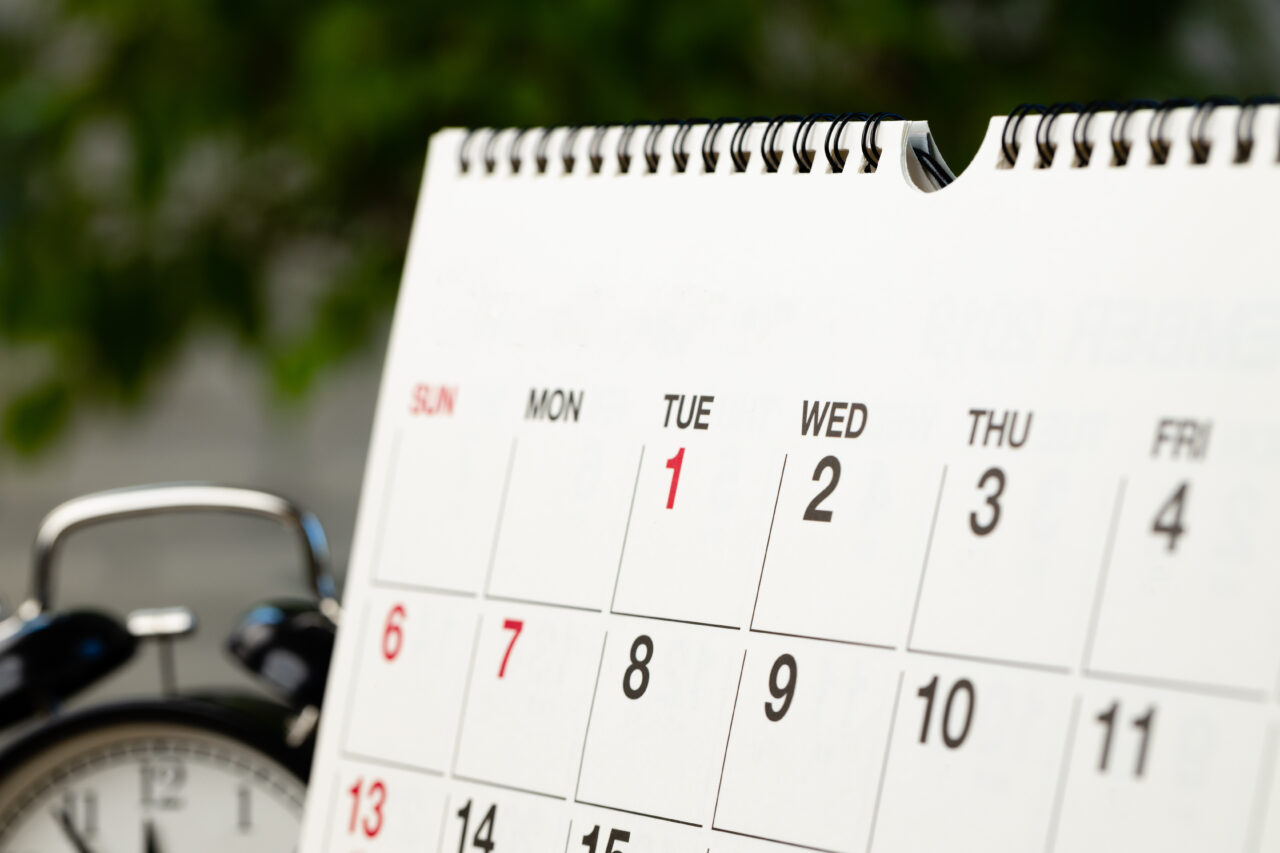 Românii ar putea avea două minivacanțe, de 5 și 7 zile, la final de an! Cum arată calendarul zilelor libere de la stat
