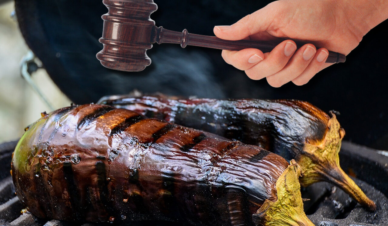 Vinetele coapte pe aragaz, mărul discordiei între două vecine, în Iași! Conflictul a ajuns în instanță, cu un proces de 100.000 de euro
