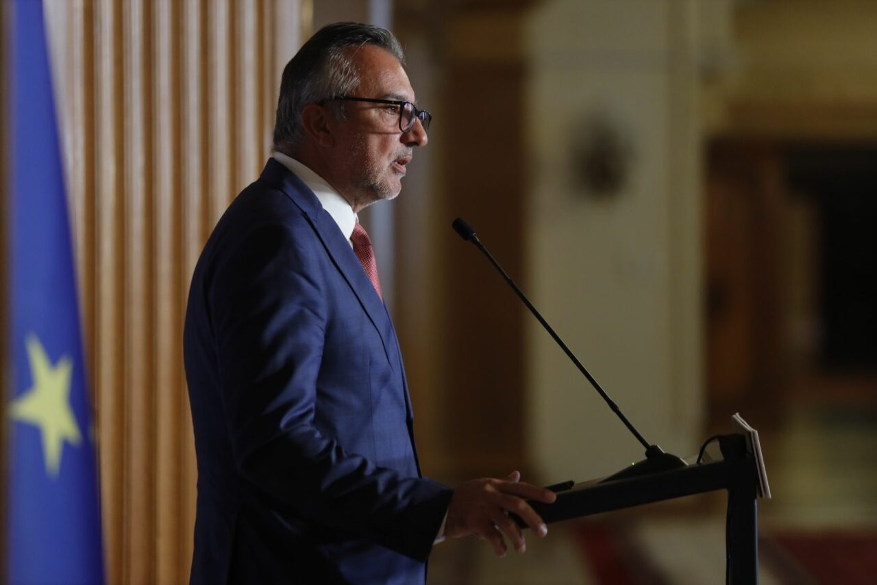 Lucian Romașcanu, despre propunerea pentru COMISAR european: Nu ne-am răzgândit / Roxana Mînzatu, propunerea Guvernului