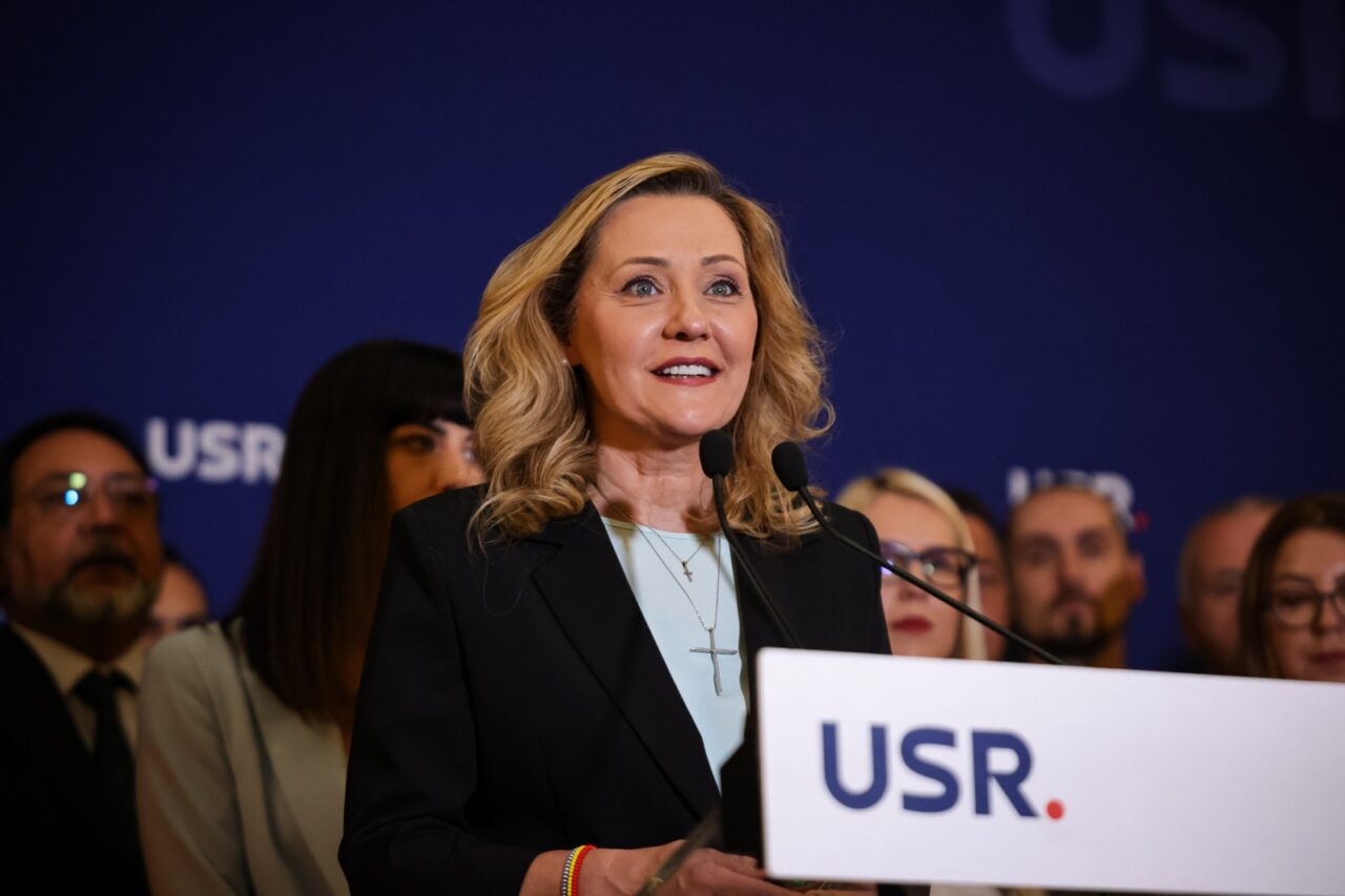 ȘI Elena Lasconi îl acuză pe șeful PNL că e om fără cuvânt/”Am făcut cunoștință cu nepolitețea domnului Ciucă. Nu e bine să închizi uși”