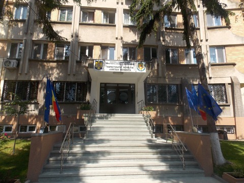 „Bombă” la IPJ Dâmbovița. Adjunctul șefului IPJ, pus sub control judiciar. Care sunt ACUZAȚIILE aduse