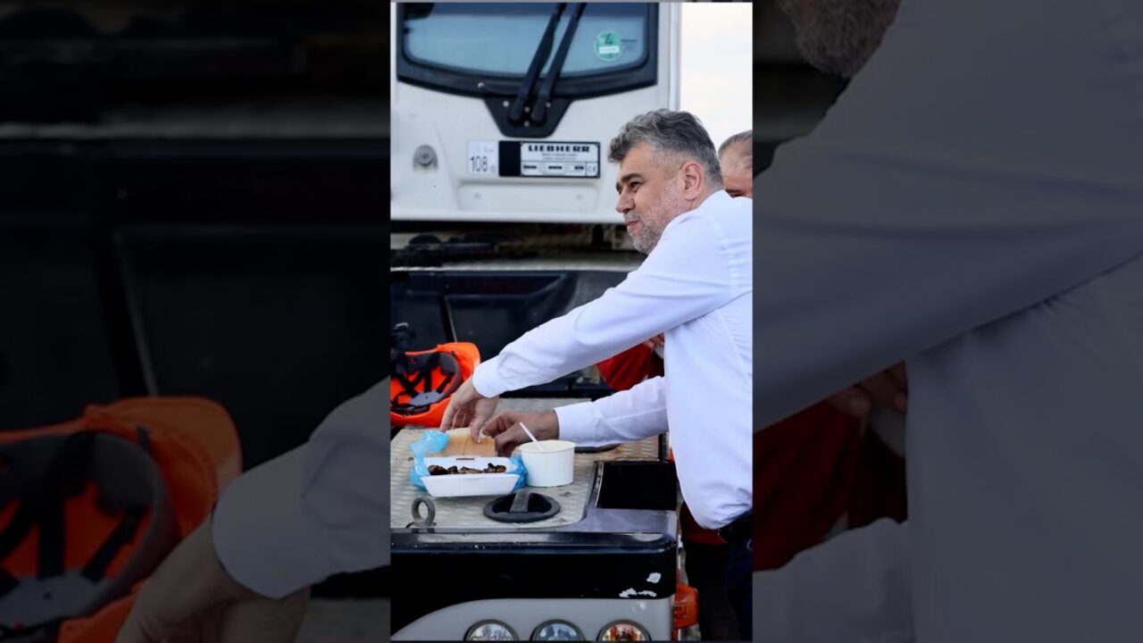 Ciorbă, MICI și sfaturi bătrânești. Premierul Marcel Ciolacu, în vizită la Vadu Pașii