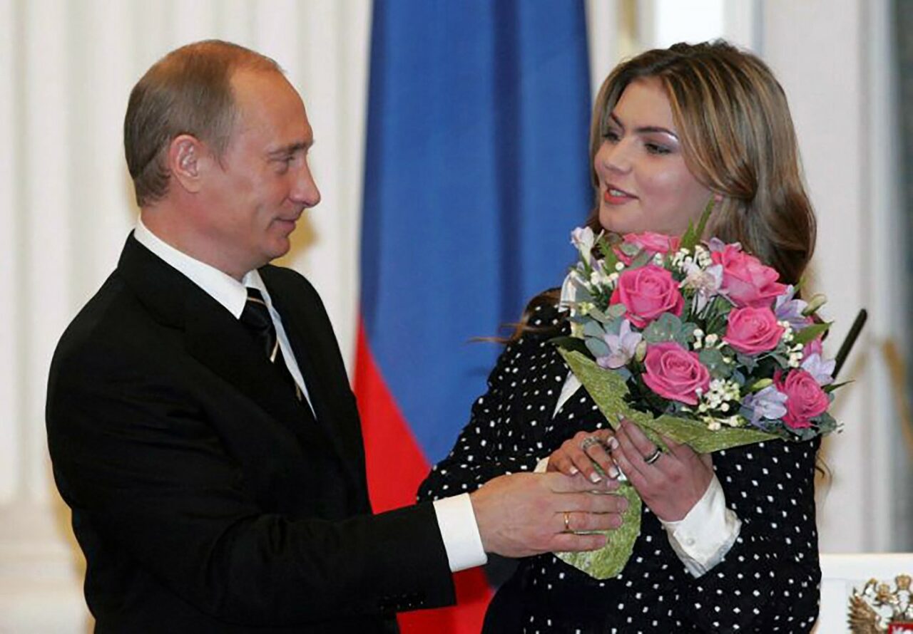 Viața SECRETĂ a președintelui Vladimir Putin: cei doi fii din relația cu Alina Kabaeva nu există în BAZA de date