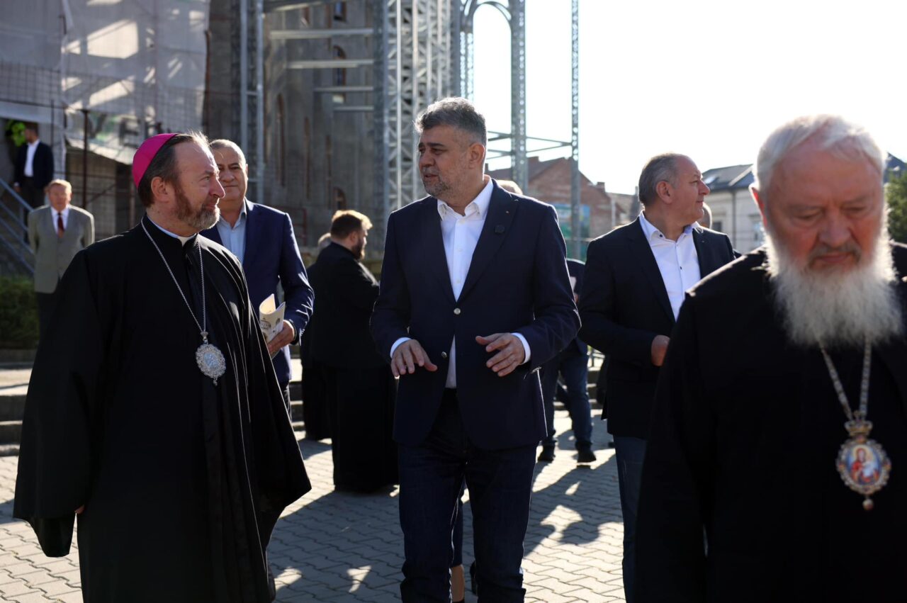 Marcel Ciolacu,  în VIZITĂ la Mitropolitul Clujului și la Episcopul Greco-Catolic: Uniți în credință și speranța în viitor