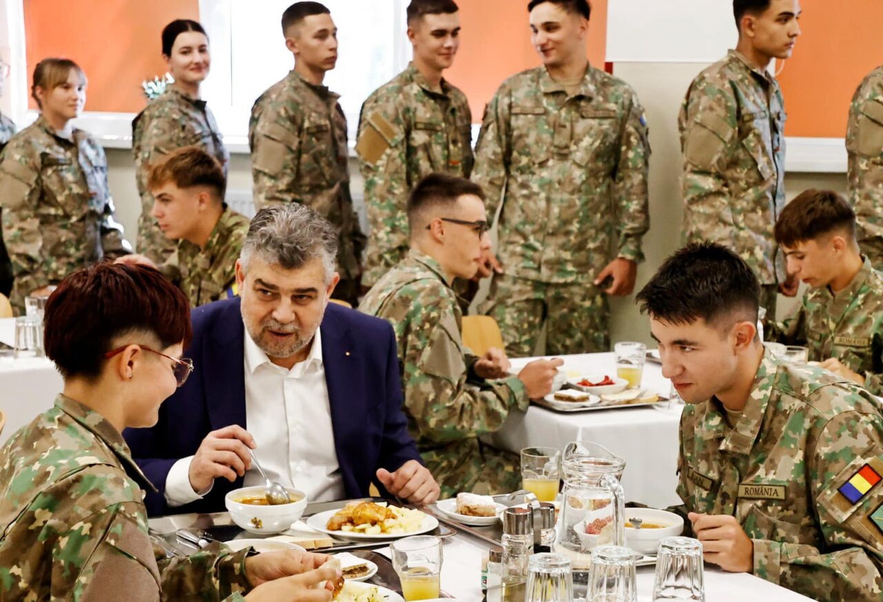 Marcel CIOLACU l-a „bătut” pe șeful PNL cu propriile arme/ „E drept, nu am mâncat fasole verde teci”